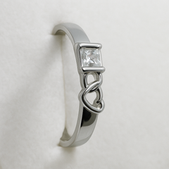 Beautifull Crafted Heart Couple Ring