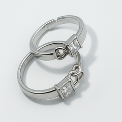 Beautifull Crafted Heart Couple Ring