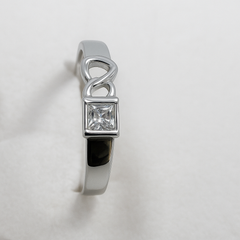 Beautifull Crafted Heart Couple Ring